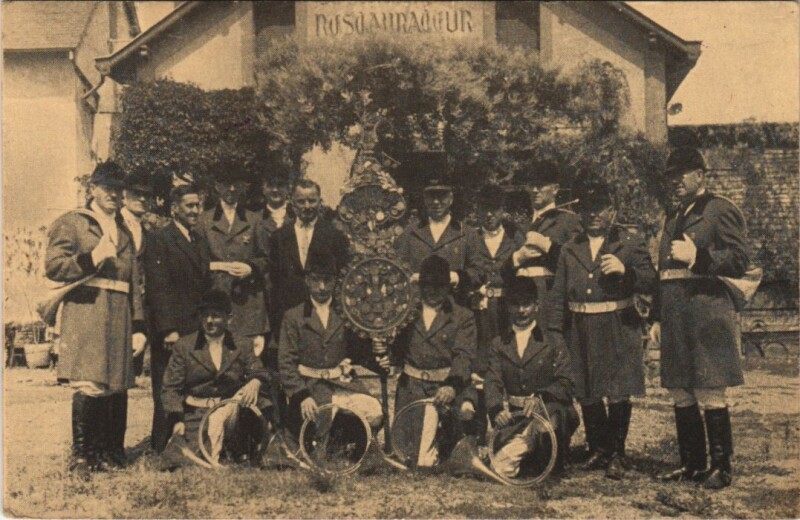Carte postale ancienne Saint-Hubert - Vichyssoise - Fondee en 1887 à Vichy