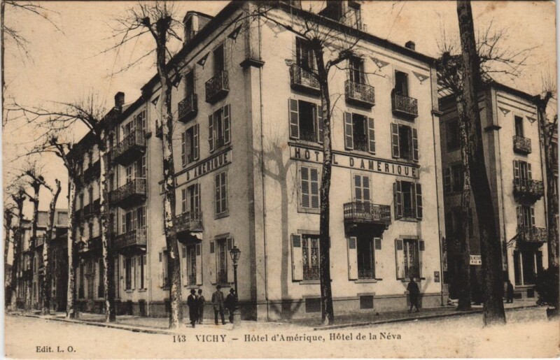 Carte postale ancienne Vichy Hotel d'Amerique - Hotel de la Neva à Vichy