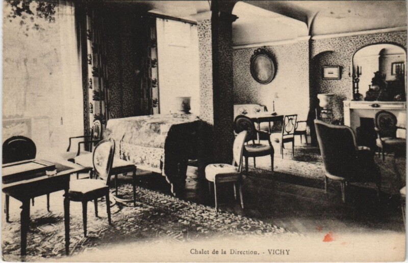 Carte postale ancienne Vichy Chateau de la Direction à Vichy