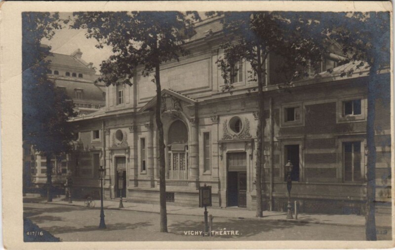Carte postale ancienne Vichy Theatre à Vichy