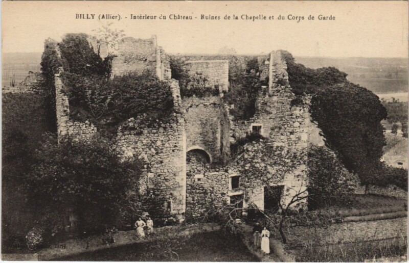 Carte postale ancienne Billy Interieur du Chateau - Ruines de la Chapelle à Billy