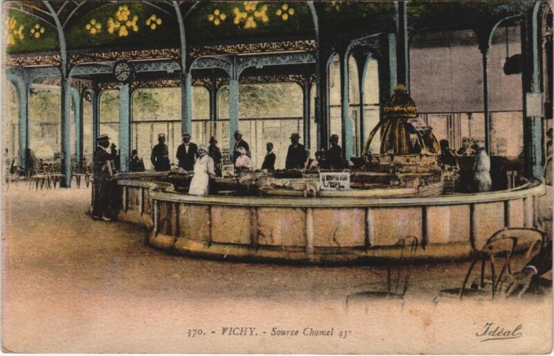 Carte postale ancienne Vichy Source Chomel à Vichy