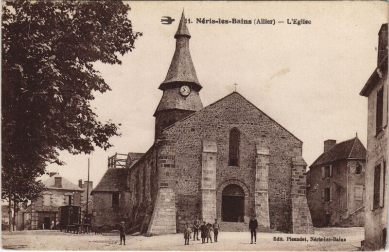 Carte postale ancienne Neris-les-Bains L'Eglise