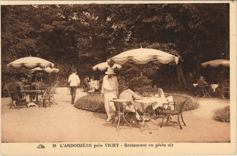 Carte postale ancienne L'Ardoisiere pres Vichy - Restaurant en Plein Air à Vichy