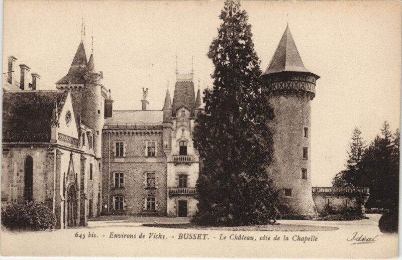 Carte postale ancienne Busset Le Chateau - Cote de la Chapelle à Busset