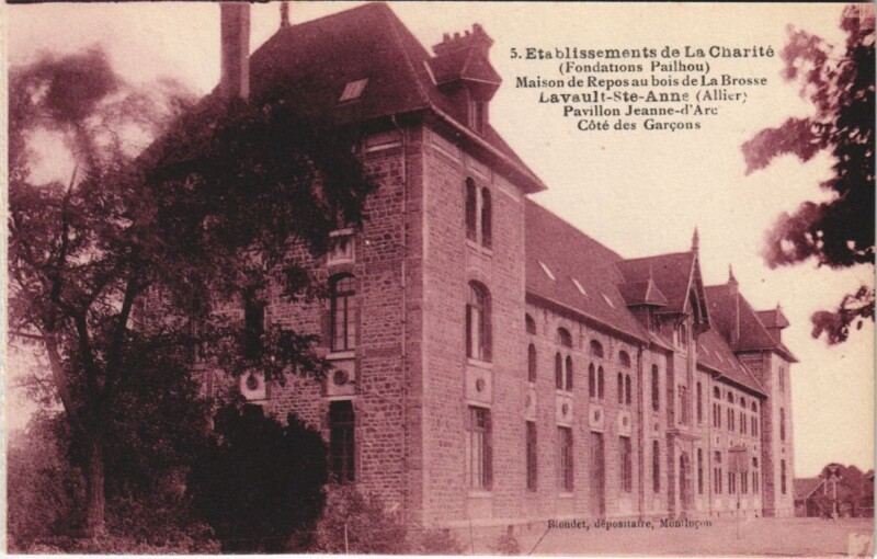 Carte postale ancienne Lavault-Sainte-Anne Maison du Repos au Bois de La Brosse à Lavault-Sainte-Anne