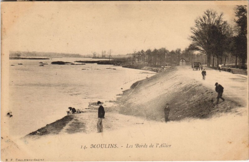 Carte postale ancienne Moulins Les Bords de l'Allier à Moulins