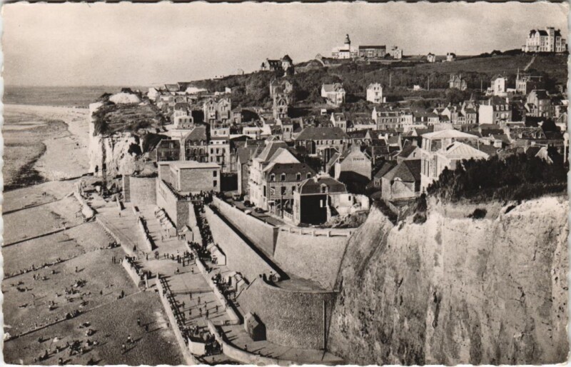 Carte postale ancienne Ault vue generale