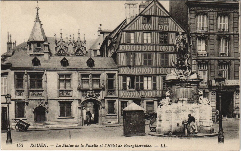 Carte postale ancienne Rouen - La statue de la pucelle à Rouen