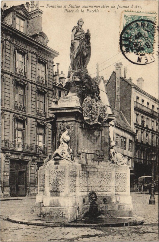 Carte postale ancienne Rouen - Fontaine et statue à Rouen