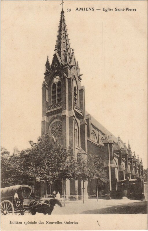 Carte postale ancienne Amiens Eglise Saint-Pierre à Amiens
