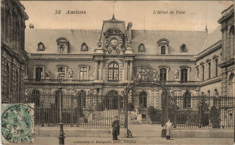 Carte postale ancienne Amiens Hotel de Ville à Amiens