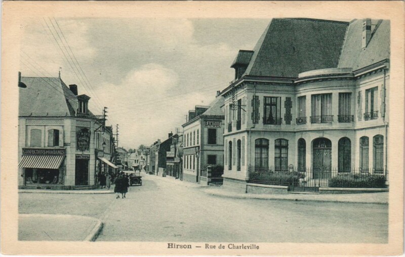 Carte postale ancienne Hirson Rue de charlevile à Hirson