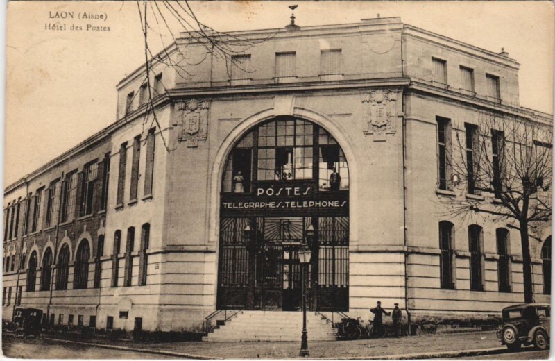 Carte postale ancienne Laon Hotel des postes