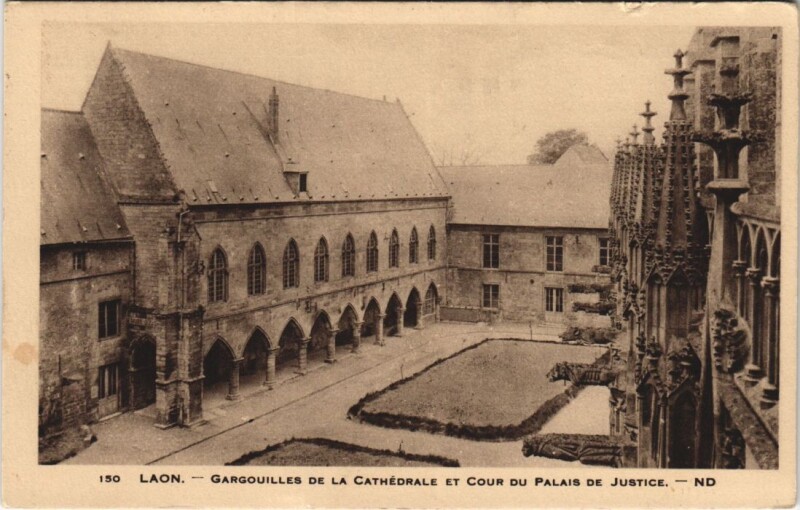 Carte postale ancienne Laon Gargouilles de la cathedrale