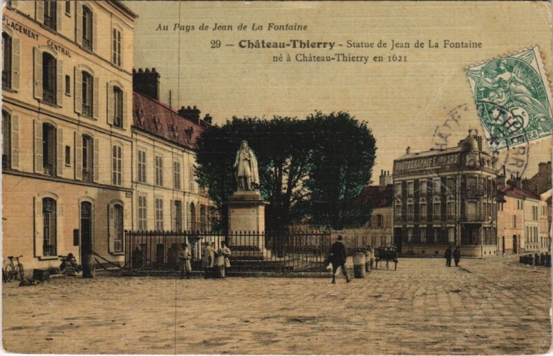Carte postale ancienne Chateau-Thierry Statue de jean