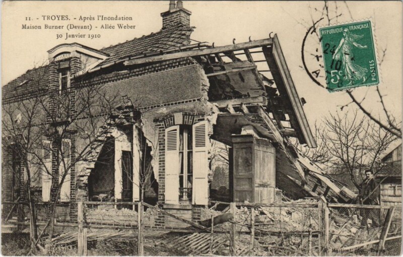 Carte postale ancienne Troyes Inondation 1910 maison burner Alee Weber à Troyes