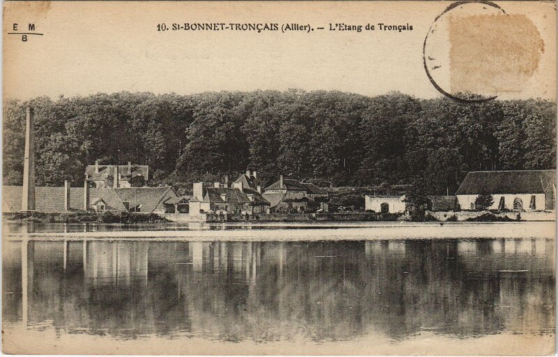 Carte postale ancienne Saint-Bonnet-Troncais Etang de Troncais