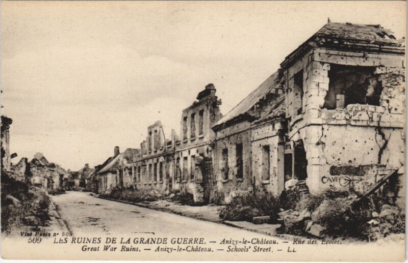 Carte postale ancienne Anizy-le-Chateau Les ruines de La Grande Guerre