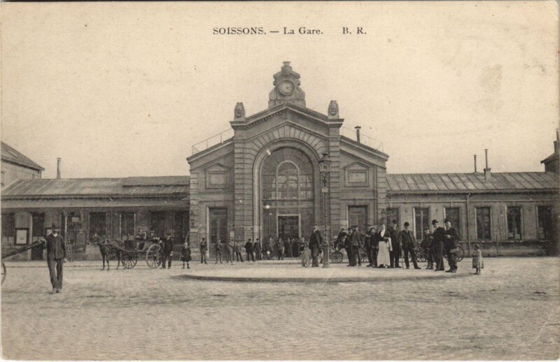 Carte postale ancienne Soissons La gare à Soissons