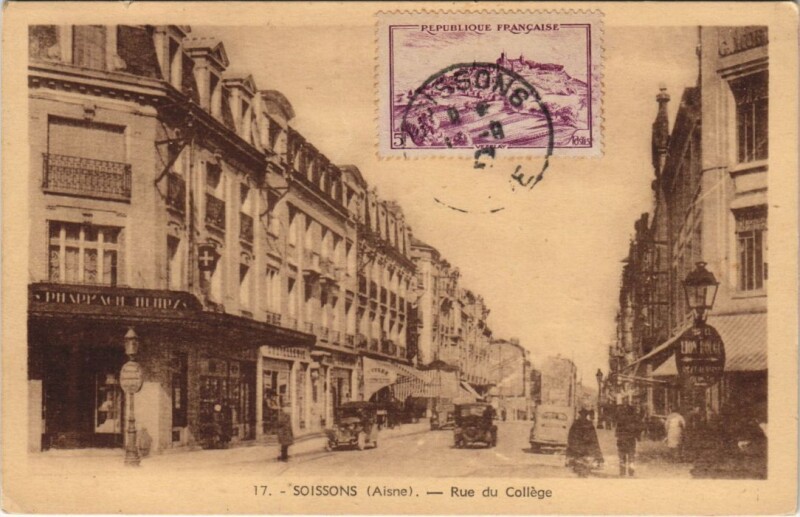 Carte postale ancienne Soissons Rue du college à Soissons