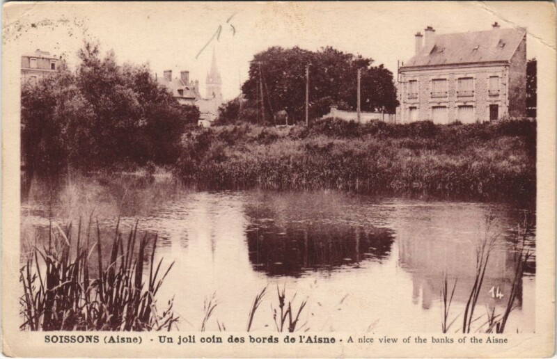 Carte postale ancienne Soissons Un joli coin des bords à Soissons