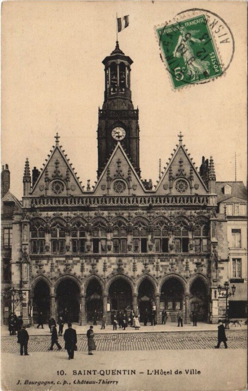Carte postale ancienne Saint-Quentin L'hotel de ville à Saint-Quentin
