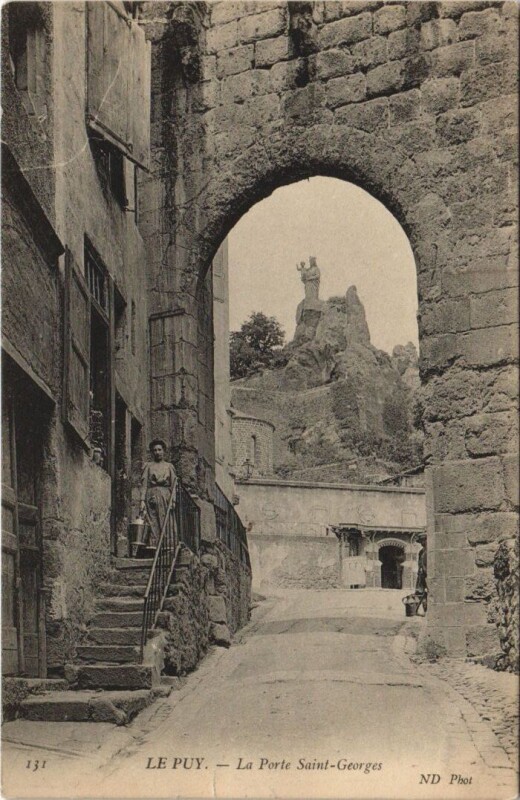 Carte postale ancienne Le Puy - La porte Saint-Georges