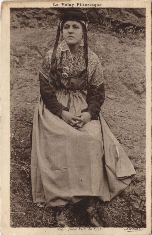 Carte postale ancienne Jeune Fille Du Puy