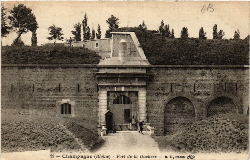 Carte postale ancienne Champagne Fort de la Duchere