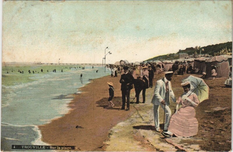 Carte postale ancienne Trouville Sur la Plage