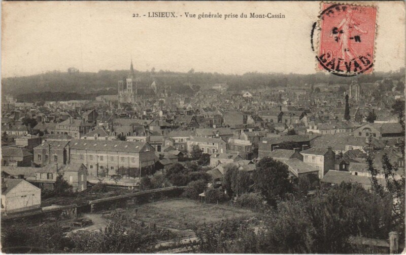 Carte postale ancienne Lisieux Vue Generale à Lisieux
