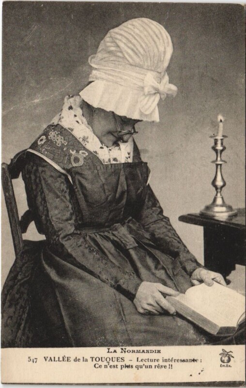 Carte postale ancienne Vallee de la Touques - Lecture Interessante à Touques