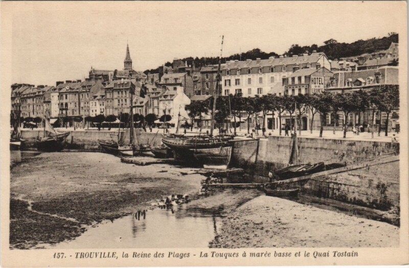 Carte postale ancienne Trouville La Touques a Maree Basse et le Quai Tostain à Touques