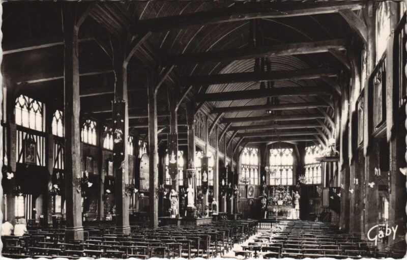 Carte postale ancienne Honfleur Interieur de l'Eglise Sainte-Catherine à Honfleur