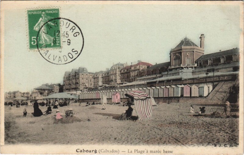 Carte postale ancienne Cabourg La Plage a Maree Basse à Cabourg