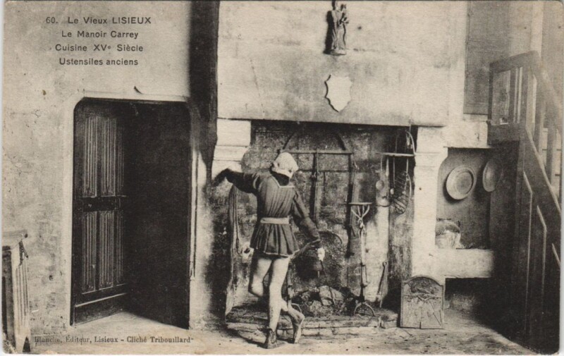 Carte postale ancienne Lisieux Le Manoir Carrey - Cuisine à Lisieux