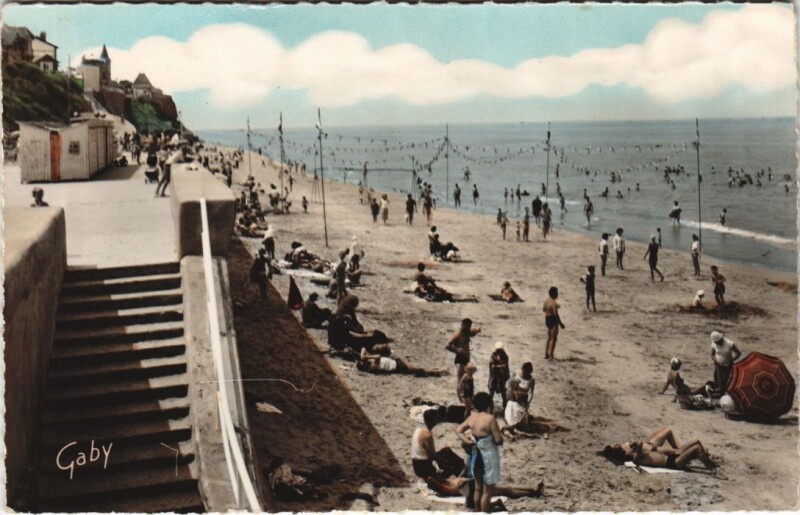 Carte postale ancienne Villerville Descente a la Plage à Villerville