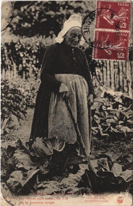 Carte postale ancienne Vieille Femme - Type