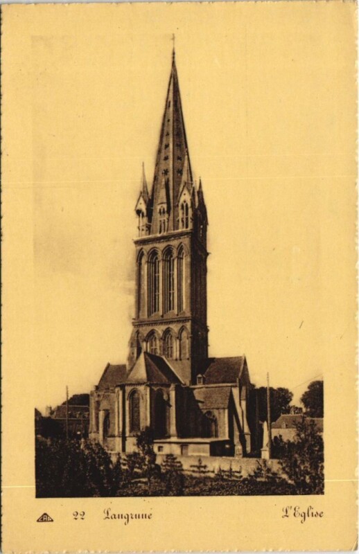 Carte postale ancienne Langrune-sur-Mer L'Eglise à Langrune-sur-Mer