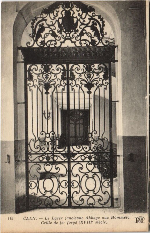 Carte postale ancienne Caen Le Lycee