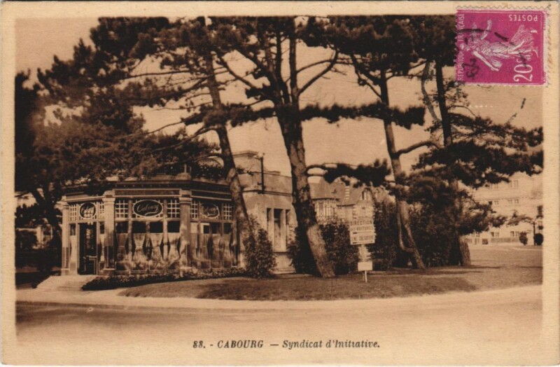 Carte postale ancienne Cabourg Syndicat d'Initiative à Cabourg