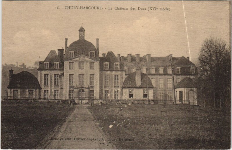 Carte postale ancienne Thury-Harcourt Le Chateau des Ducs