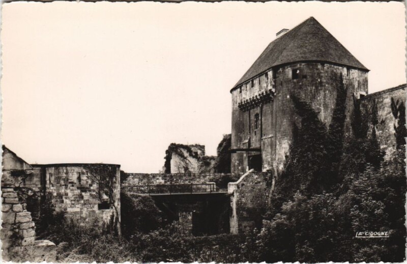 Carte postale ancienne Caen Le Chateau