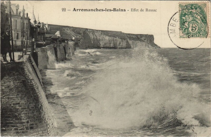 Carte postale ancienne Arromanches Effet de Ressac