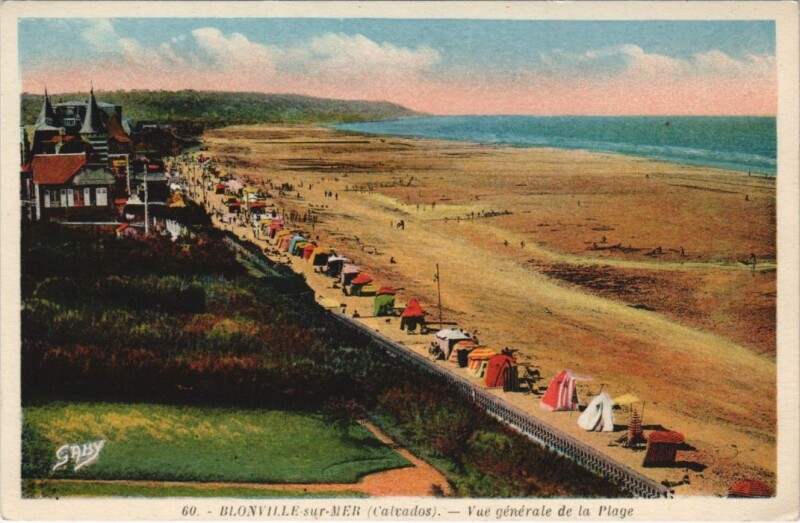 Carte postale ancienne Blonville-sur-Mer Vue Generale de la Plage à Blonville-sur-Mer