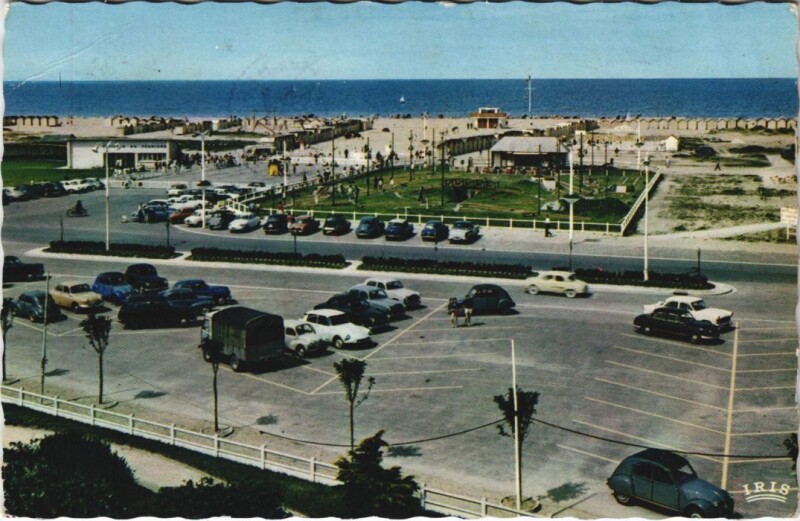 Carte postale ancienne Riva-Bella L'Entree de la Plage et le Golf Miniature