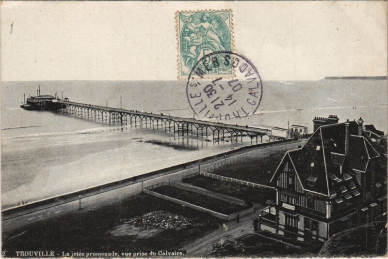 Carte postale ancienne Trouville-sur-Mer La Jetee Promenade - Vue prise du Calvaire à Trouville-sur-Mer