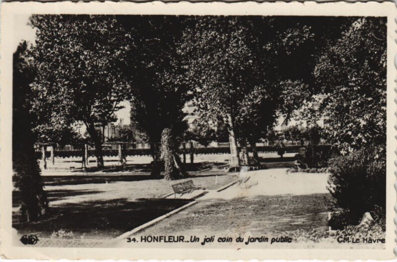 Carte postale ancienne Honfleur Un Joli Coin du Jardin Public à Honfleur