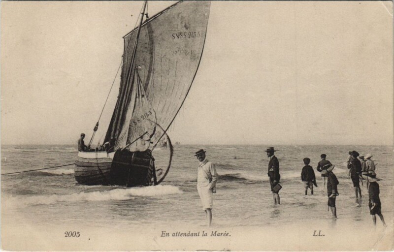 Carte postale ancienne En Attendant la Maree